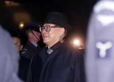 99年中国元首首次访英：江泽民谈笑风生