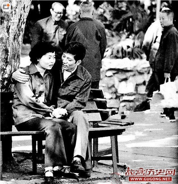 80年代的恋爱是怎么谈的？