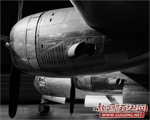 　1945年 “Bockscar”(B - 29轰炸机-他袭击长崎) 
