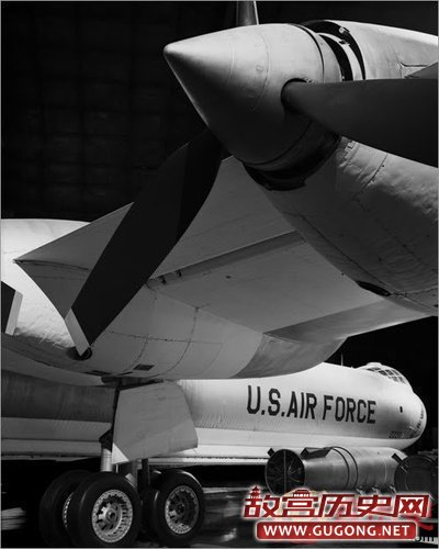 B- 36战略轰炸机1948年