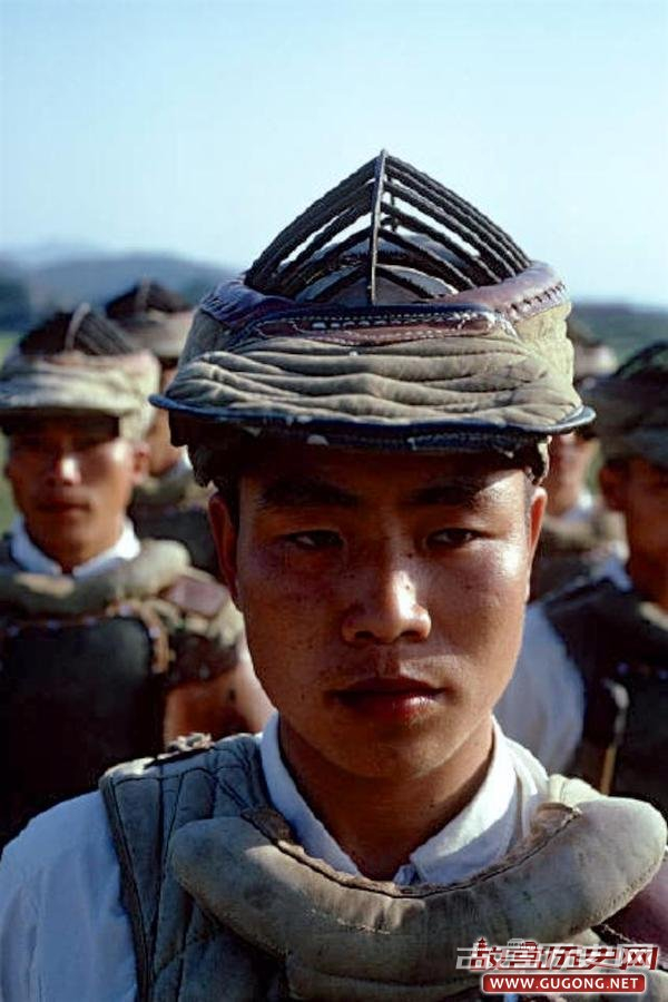 南京老照片：难忘的红领章 南京军区 1973年