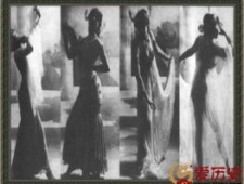 跳脱衣舞的女间谍