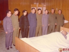 华国锋忆抓捕四人帮