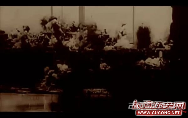 重庆大轰炸珍贵影像披露：百架日机密集轰炸