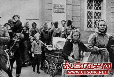 二战后苏台德地区讲德语的人被迁回德国