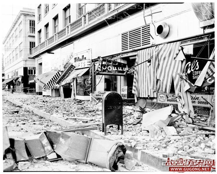 1952年美国贝克斯菲尔德地震后的惨淡