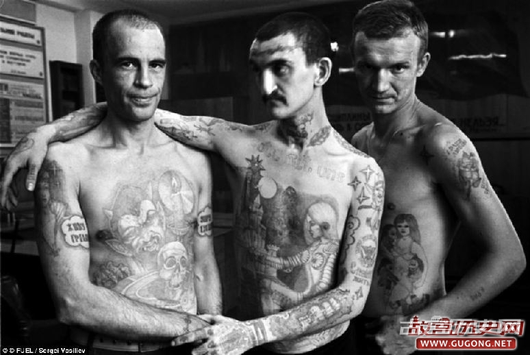 俄黑社会成员刺青记录犯罪历史