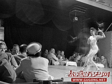 太开放：1952年芝加哥娱乐