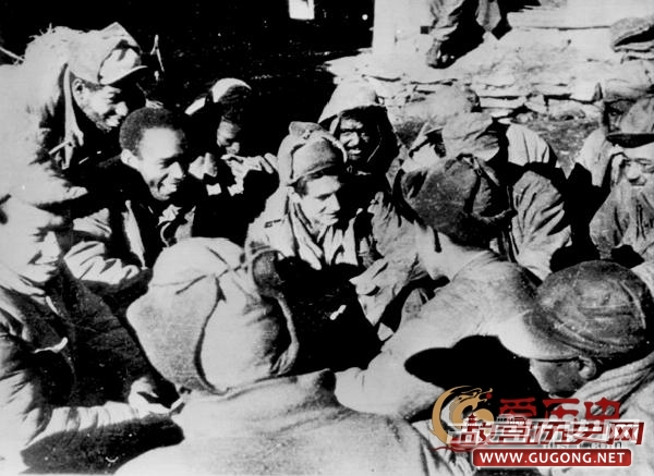 1953年朝鲜战争美军战俘归国的温馨时刻