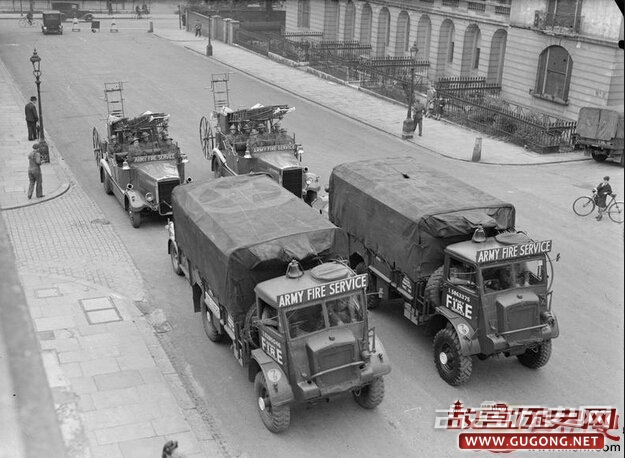 二战胜利后，中美英苏等同盟国在伦敦举行游行图集