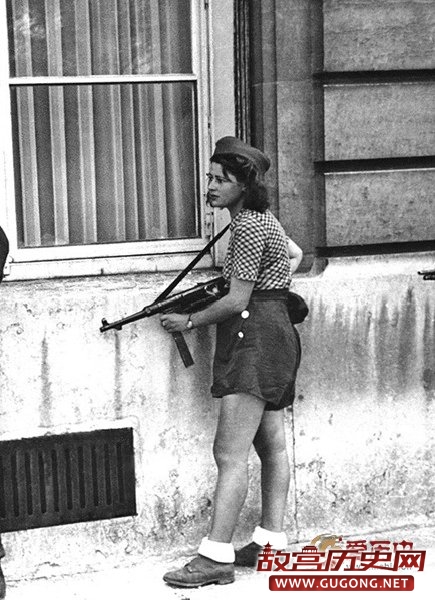 巾帼不让须眉：二战盟军中的女兵