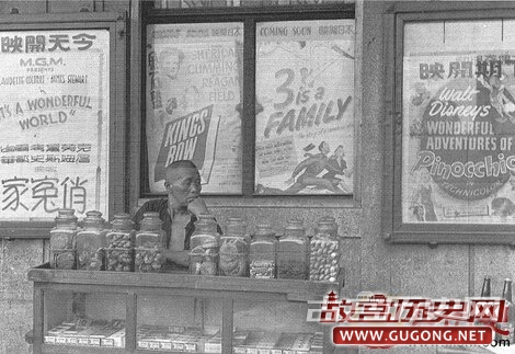 1949年,解放前夕上海老百姓的街头生活