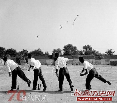中国70年代民兵训练照