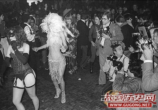 70年代美国夜店狂欢照