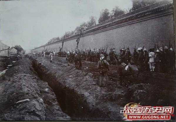 1900年中国百姓帮八国联军进北京争做带路党