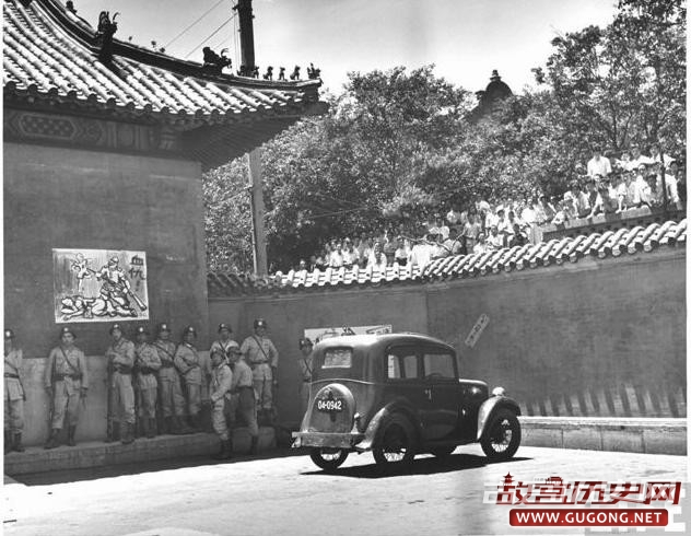 1948年上海大学生的反美大游行