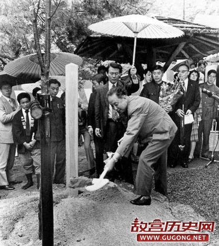 1980年华国锋同志访问日本的珍贵图集