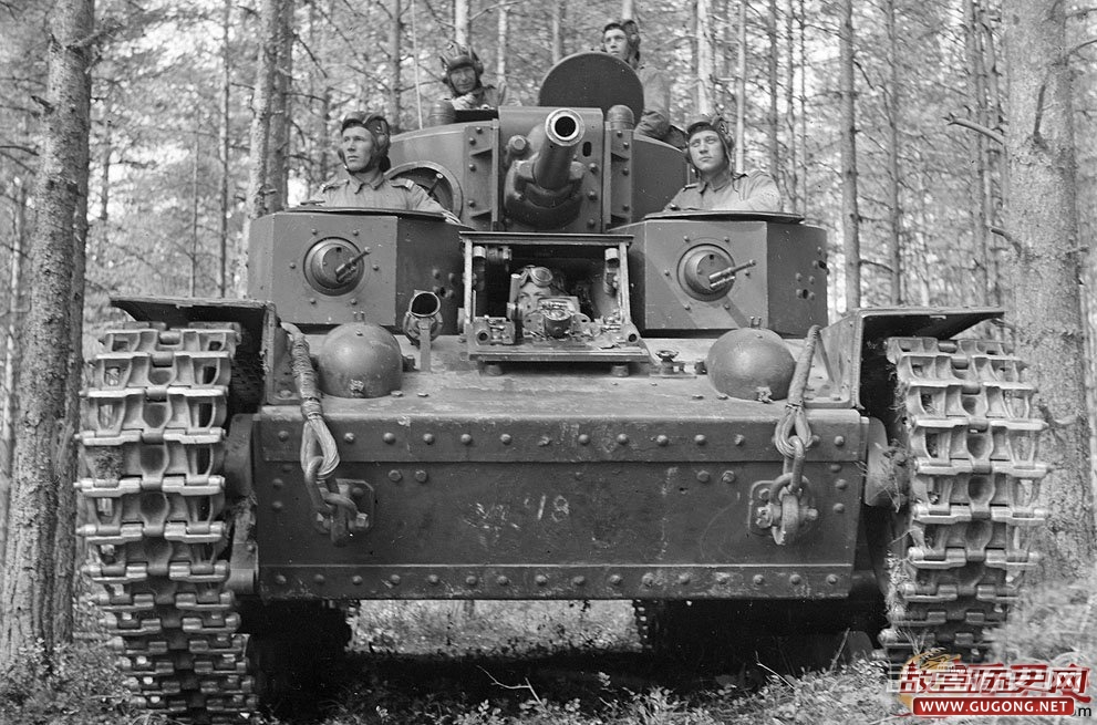 二战时期的芬兰状态：从前线到大后方全国备战