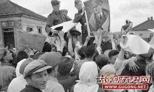 纳粹在乌克兰发“伟人像”宣传欧洲一体化