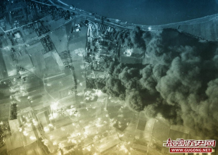 二战美军组织的最大空袭：轰炸德国首都柏林