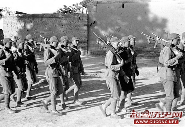 抗战老照片：中国人民红军抗日先锋军在陕西