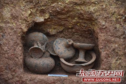 湖南怀化市中方县发掘一处战国--汉代墓地