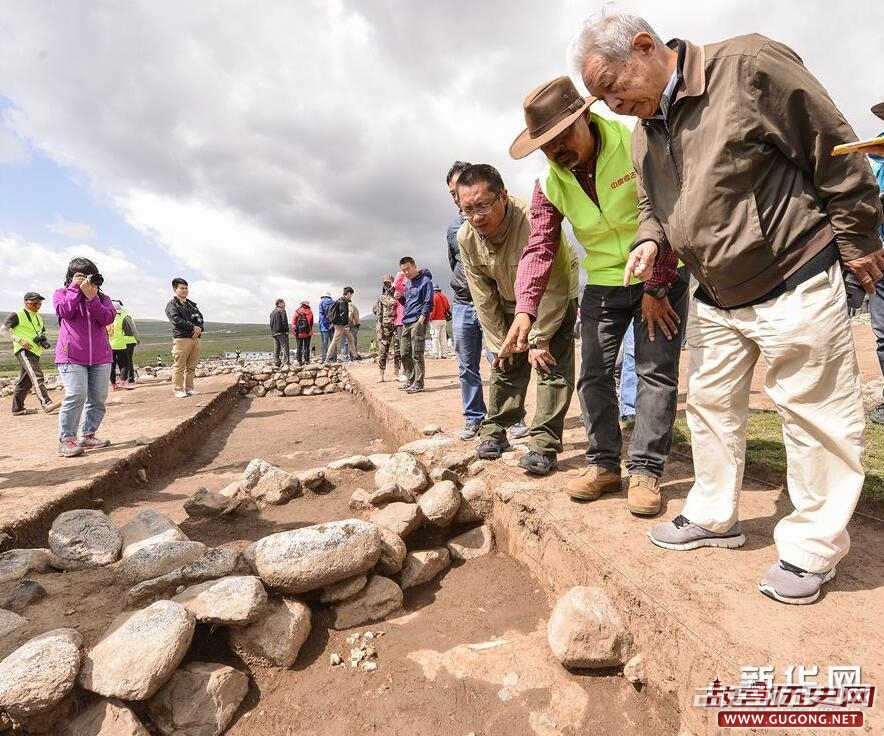 新疆温泉县发现青铜时代大型聚落遗址