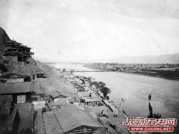 甘肃老照片：光绪34年的甘肃 黄河铁桥建造中