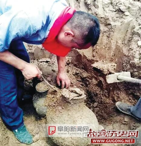 安徽阜南原鹿故城发现一座汉代墓葬