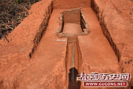 湖南衡东大浦发现汉代墓群及印纹硬陶窑址