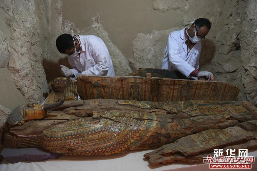 埃及发现贵族大墓 出土多具木乃伊