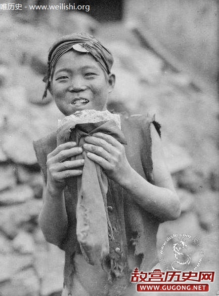 老照片：民初煤矿中的童工