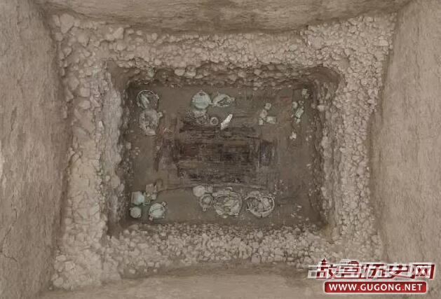 山西襄汾陶寺北发现大型春秋晚期墓葬