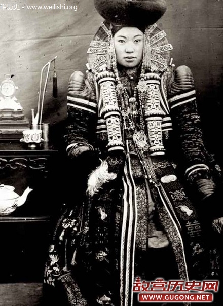 清朝老照片：蒙古上层女性个个霸气外露