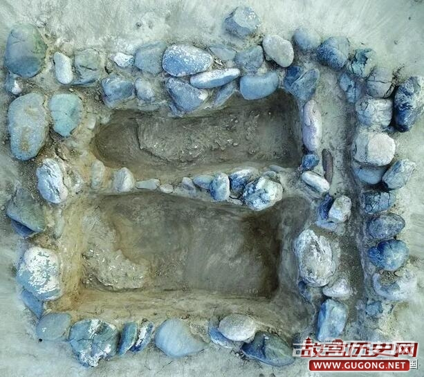 新疆玛纳斯河流域首次发现安德罗诺沃文化墓葬