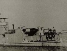 揭人民海军获得历史上的首舰的历史——美制登陆舰“合永”号