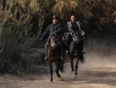 小娘子智斗恶匪