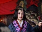 春秋战国时期女子们的头饰都是金银打造的吗?