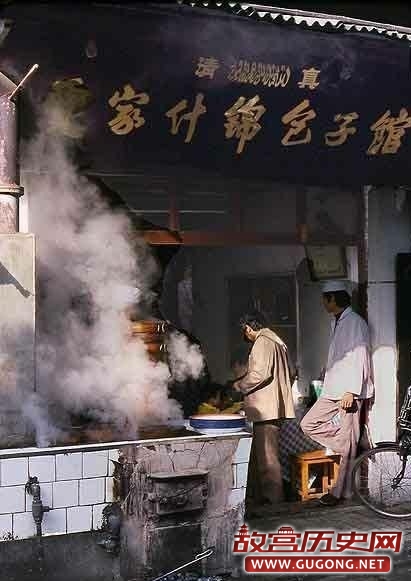 西安老照片：1987年的西安 各种街头小吃随处可见