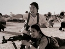 历史记忆：老照片中的“芳华”