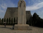 一代女皇武则天是怎么死的？死后为何给自己立无字碑？