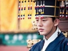 李芳远人物生平