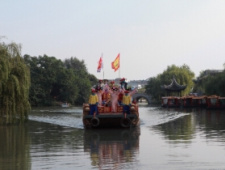 为什么乾隆皇帝爱下江南？