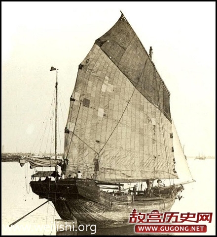 老照片里的中国船只，落后而有韵味