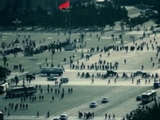 镜头下的三十年前:自行车泛滥,记账用算盘