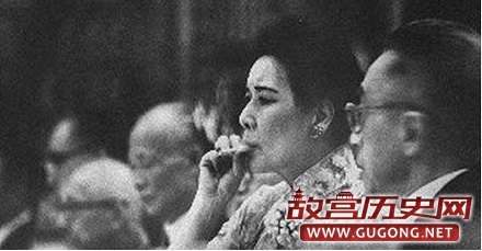 蒋介石无法忍受宋美龄的不良嗜好