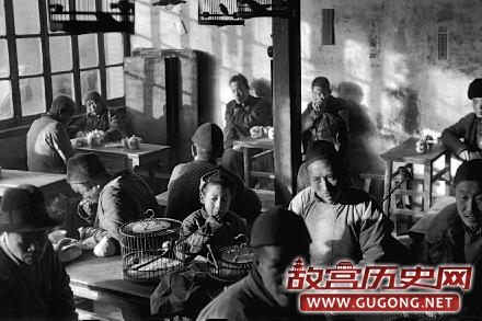 老照片：1948年12月的北平城