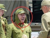 日本军人帽子上的两片布是干啥用的?绝不是防冻的