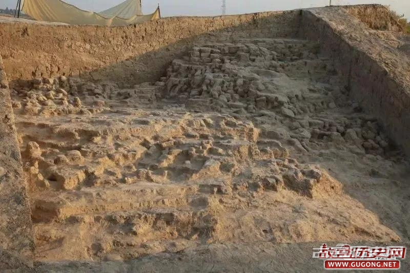吉尔吉斯斯坦红河古城西侧佛寺遗址发掘取得阶段性成果
