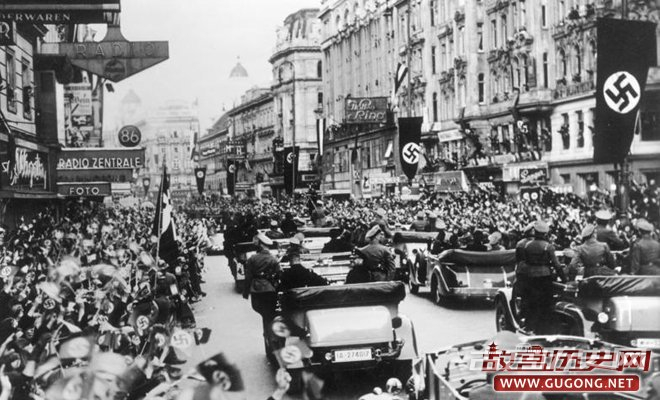 德国吞并奥地利后，维也纳民众欢迎德军